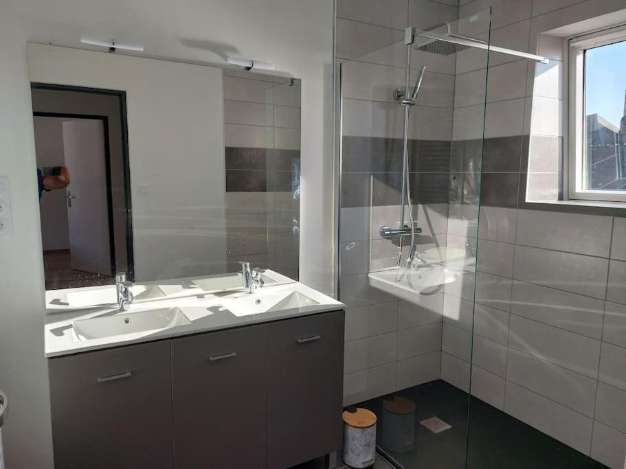 Appartement Moderne Hyper Centre Ville 4 Chambres Auray Exterior photo